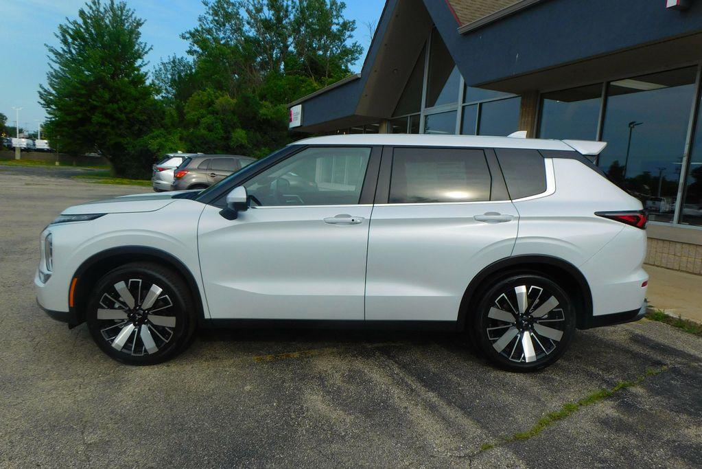 new 2025 Mitsubishi Outlander car, priced at $40,785