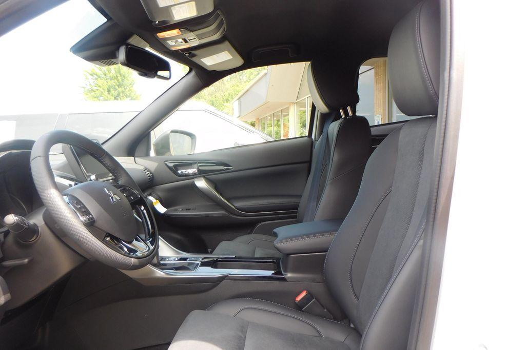 new 2025 Mitsubishi Eclipse Cross car, priced at $33,935