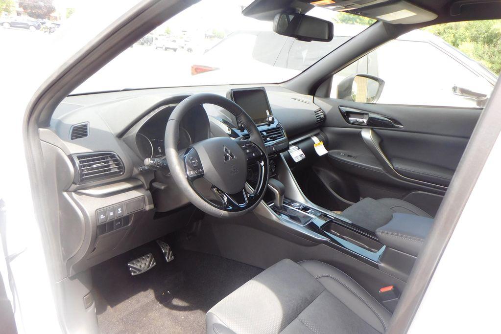 new 2025 Mitsubishi Eclipse Cross car, priced at $33,935