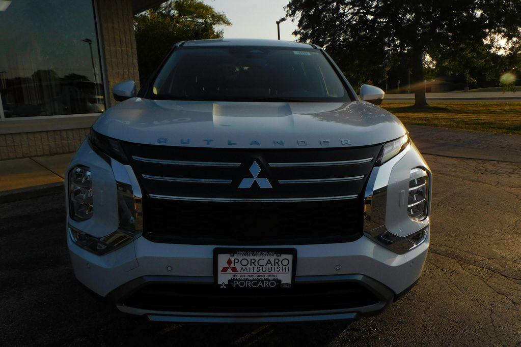 new 2025 Mitsubishi Outlander car, priced at $37,565
