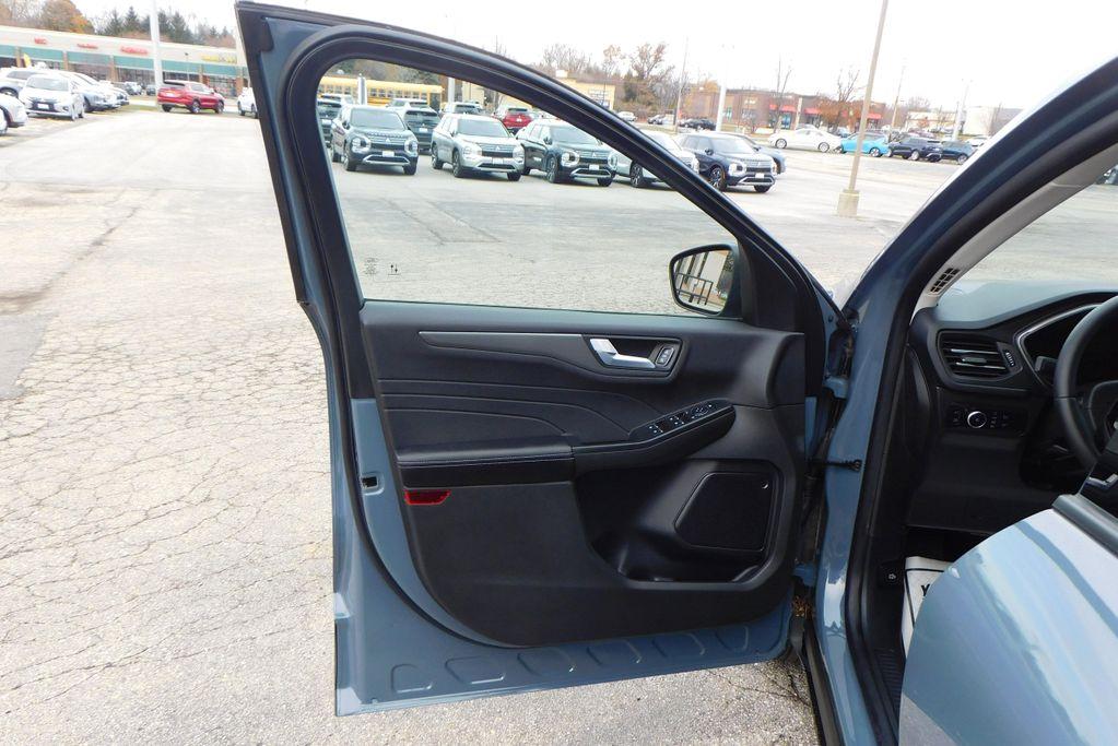 used 2024 Ford Escape PHEV car, priced at $26,500