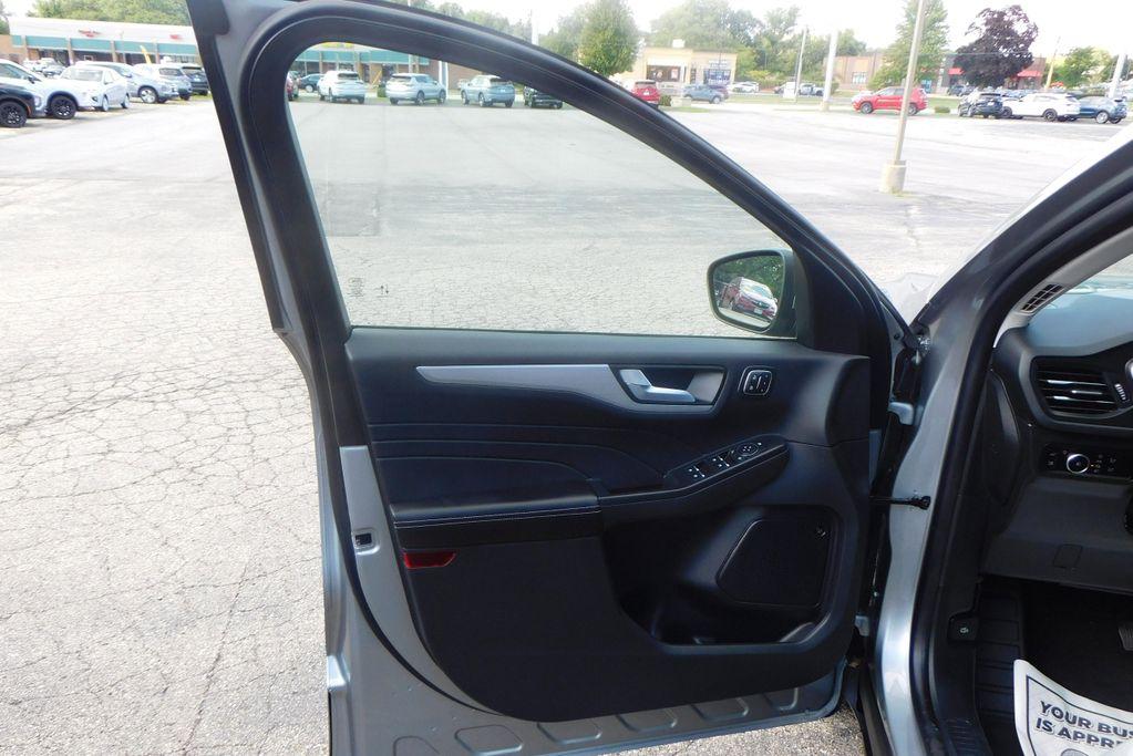 used 2024 Ford Escape PHEV car, priced at $29,995