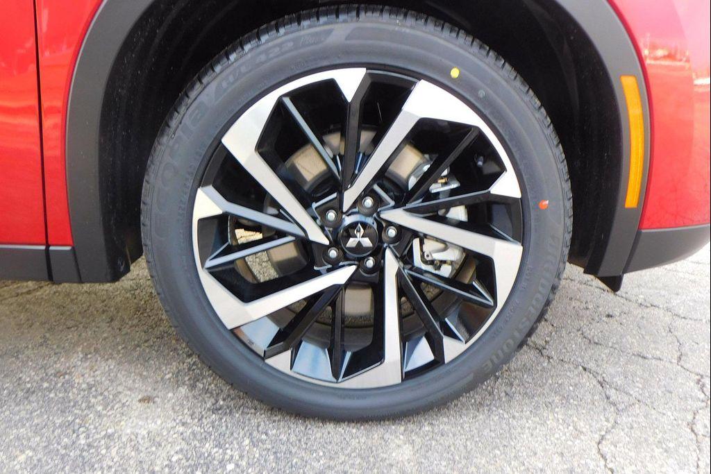 new 2025 Mitsubishi Outlander PHEV car, priced at $45,605