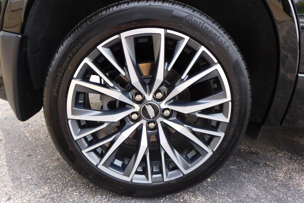 used 2024 Cadillac XT4 car, priced at $43,950