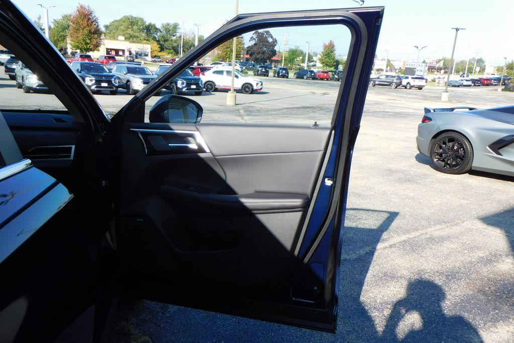 new 2025 Mitsubishi Outlander car, priced at $36,955