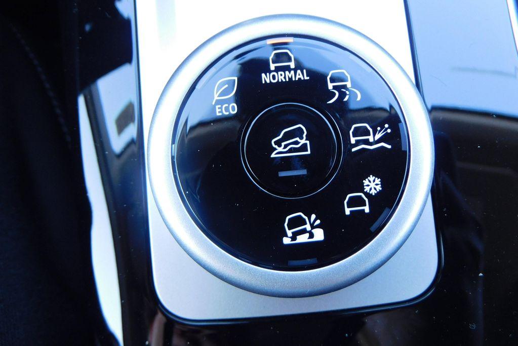 new 2025 Mitsubishi Outlander car, priced at $36,955