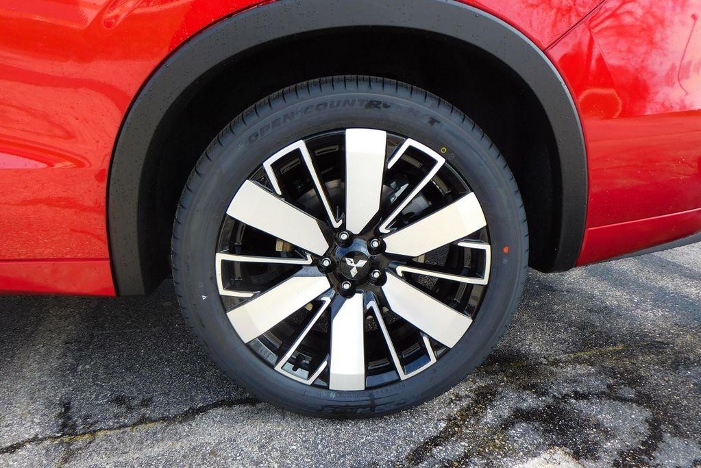 new 2025 Mitsubishi Outlander car, priced at $43,730
