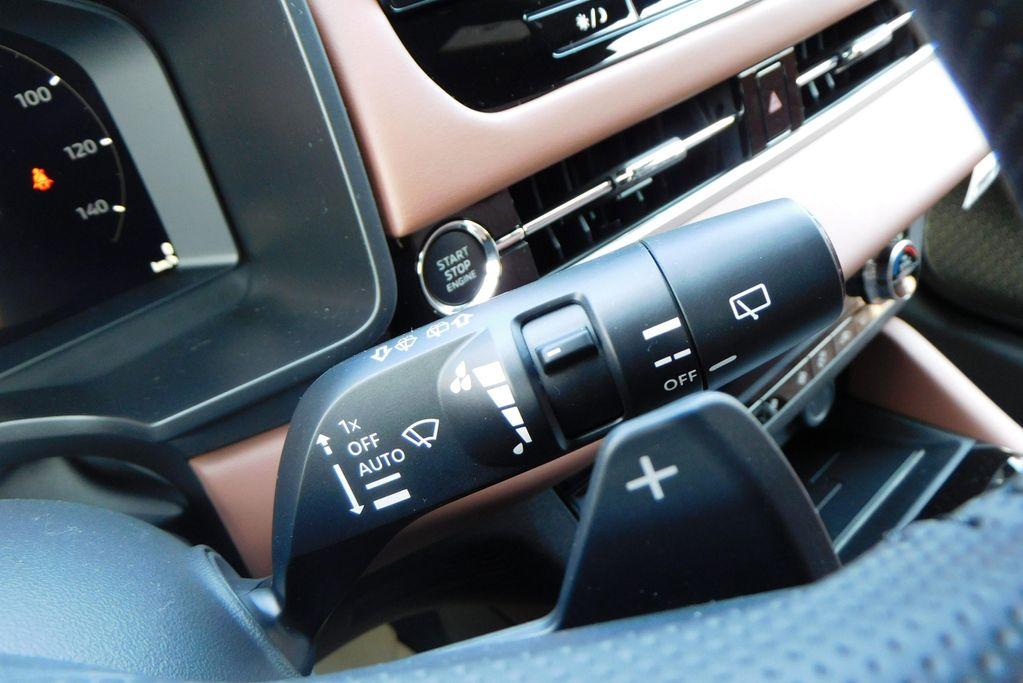 new 2025 Mitsubishi Outlander car, priced at $43,730