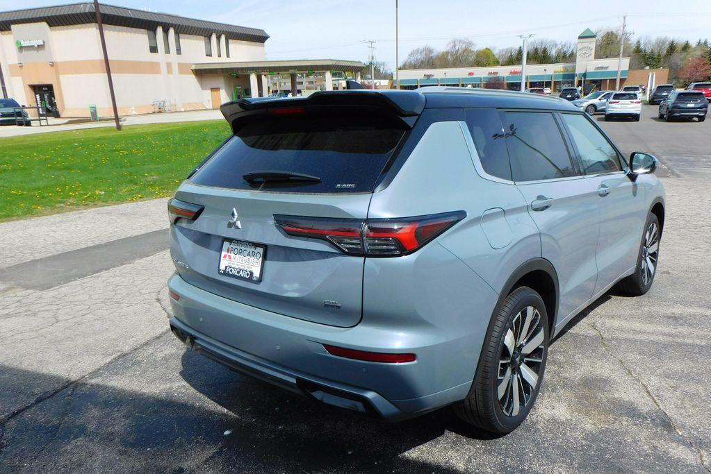 new 2025 Mitsubishi Outlander car, priced at $44,930