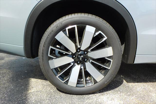 new 2025 Mitsubishi Outlander car, priced at $44,930