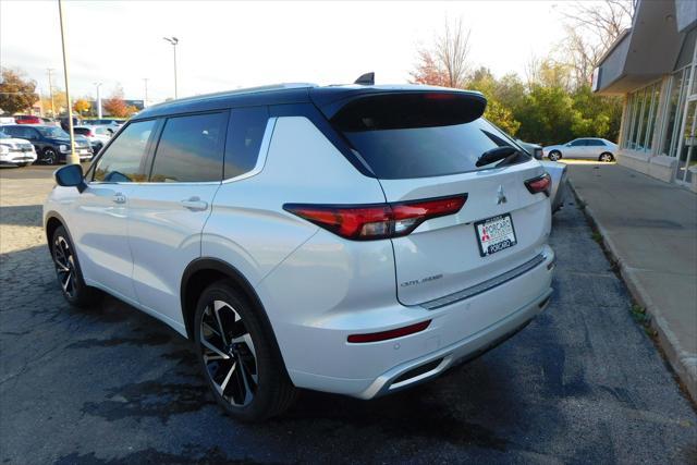 new 2024 Mitsubishi Outlander car, priced at $42,240