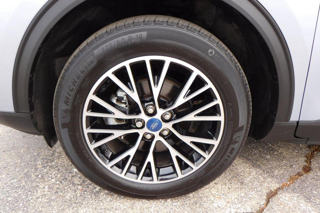 used 2022 Ford Escape car, priced at $24,990