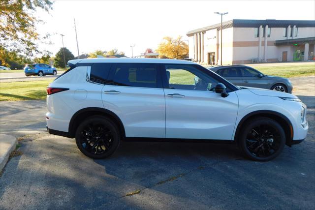 new 2024 Mitsubishi Outlander car, priced at $36,955