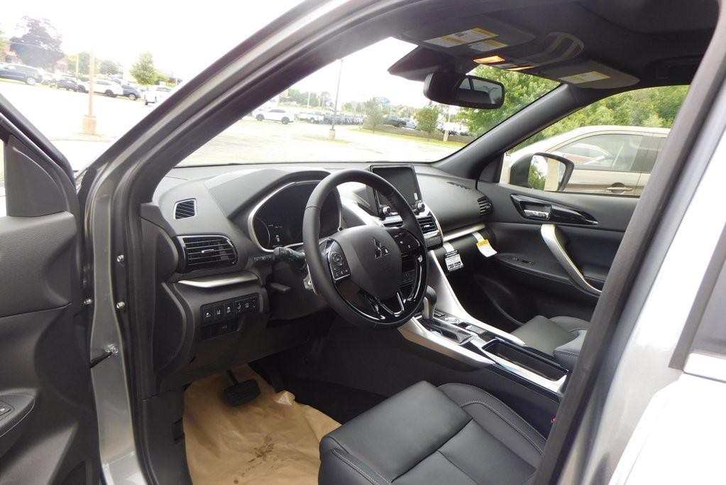 new 2025 Mitsubishi Eclipse Cross car, priced at $34,420