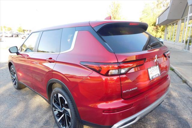 new 2024 Mitsubishi Outlander car, priced at $37,610