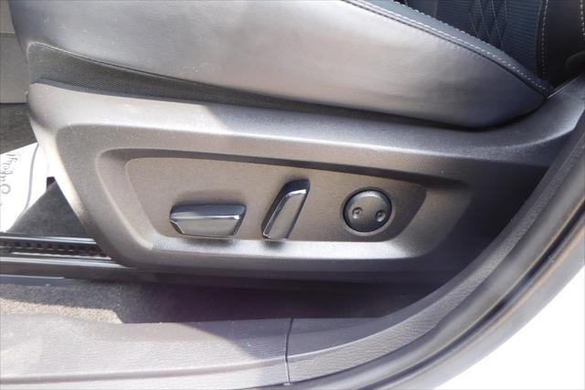 used 2024 Mitsubishi Outlander car, priced at $33,550