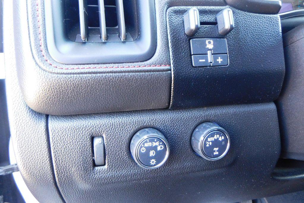used 2020 GMC Canyon car, priced at $28,900