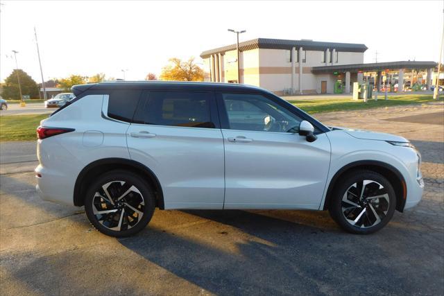 new 2024 Mitsubishi Outlander car, priced at $41,470