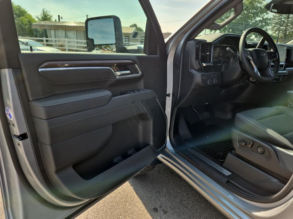 new 2026 Chevrolet Silverado 3500 car, priced at $68,335