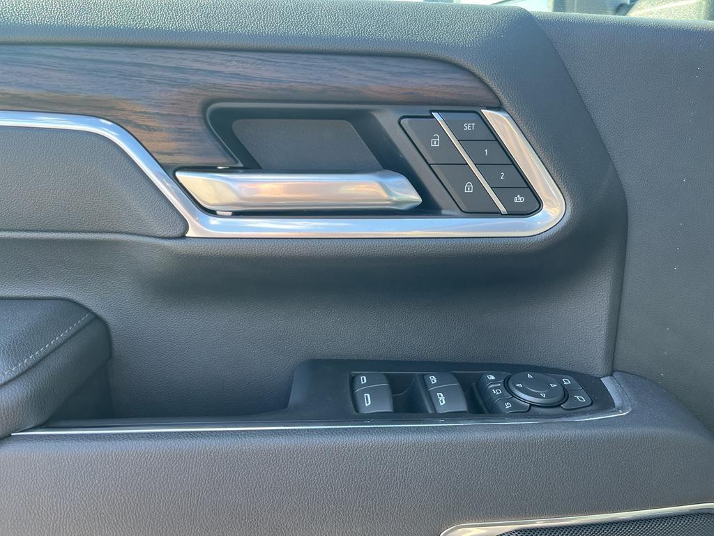 new 2025 GMC Sierra 2500 car, priced at $83,999