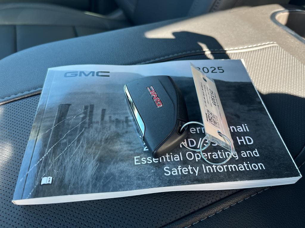 new 2025 GMC Sierra 2500 car, priced at $83,999
