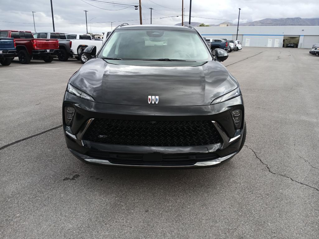 used 2025 Buick Envision car, priced at $33,999