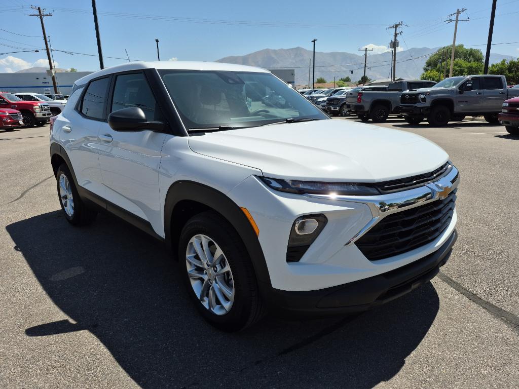 new 2026 Chevrolet TrailBlazer car, priced at $25,875