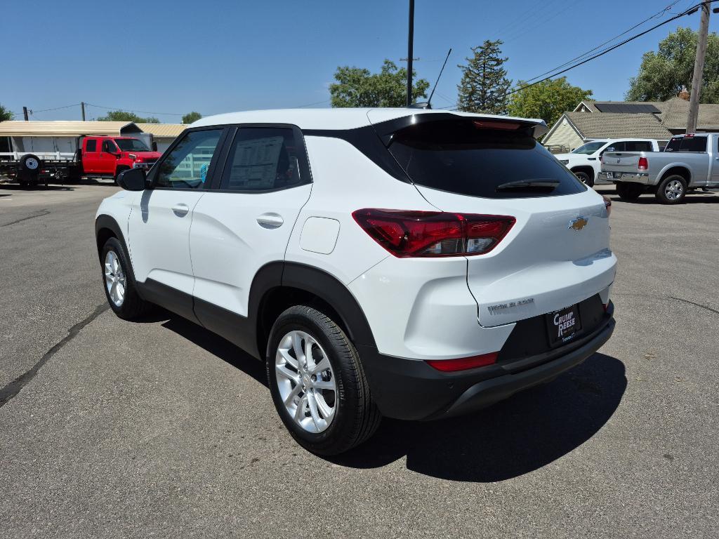 new 2026 Chevrolet TrailBlazer car, priced at $25,875