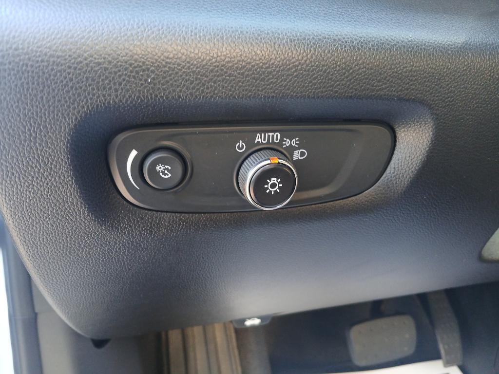 used 2023 Chevrolet Traverse car, priced at $37,394