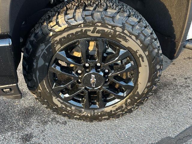 new 2025 Chevrolet Silverado 2500 car, priced at $77,980