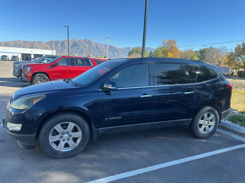 used 2009 Chevrolet Traverse car, priced at $3,750