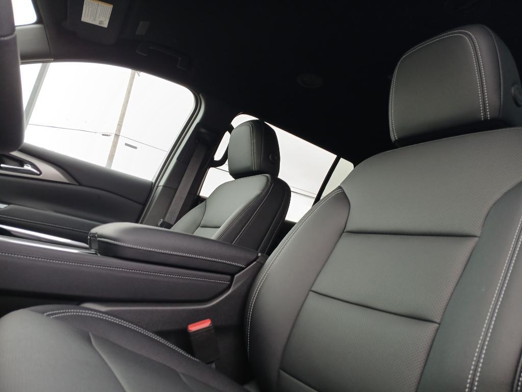 new 2026 Chevrolet Traverse car, priced at $50,500