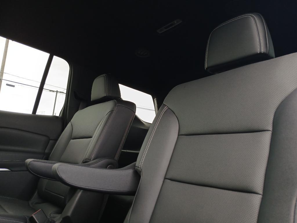 new 2026 Chevrolet Traverse car, priced at $50,500