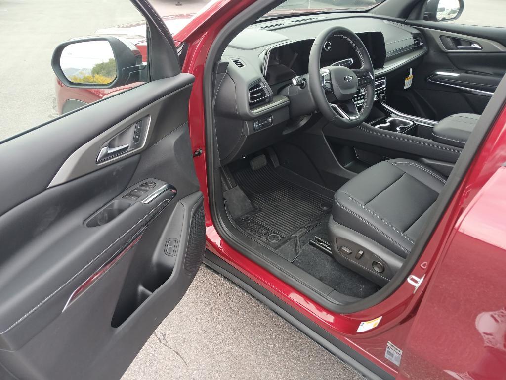 new 2026 Chevrolet Traverse car, priced at $50,500