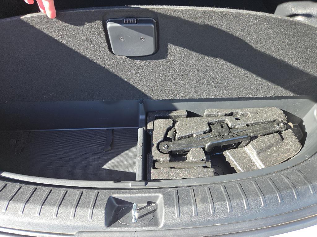 used 2013 Hyundai Santa Fe car, priced at $8,794