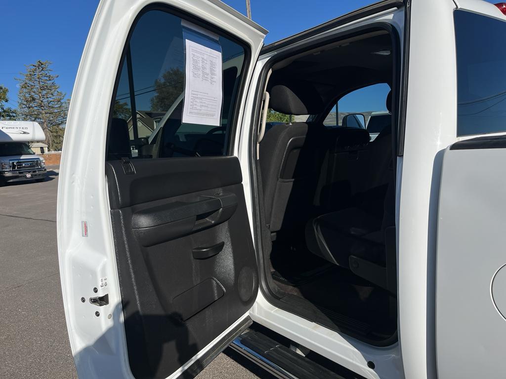 used 2014 GMC Sierra 2500 car, priced at $33,177