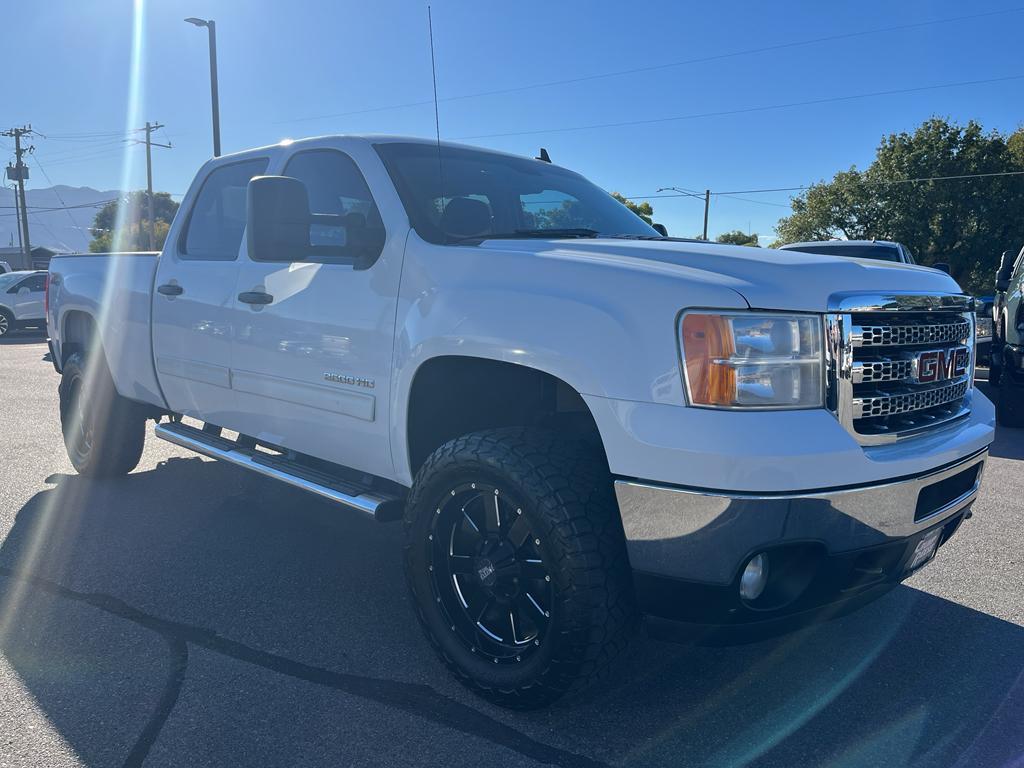 used 2014 GMC Sierra 2500 car, priced at $33,177