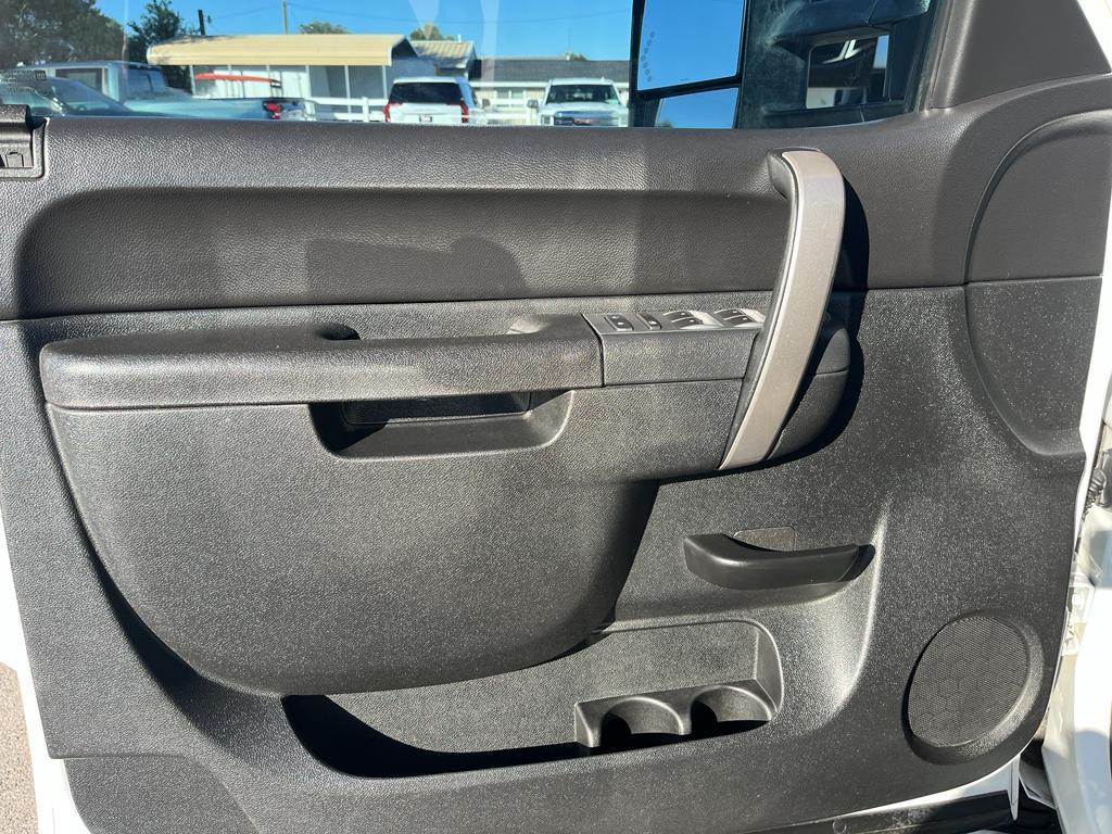 used 2014 GMC Sierra 2500 car, priced at $33,177