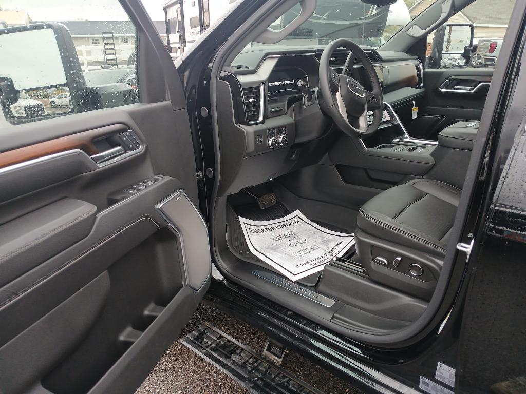new 2025 GMC Sierra 3500 car, priced at $96,070