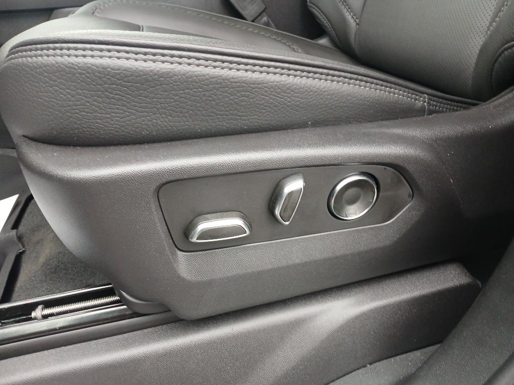 new 2025 GMC Sierra 3500 car, priced at $96,070