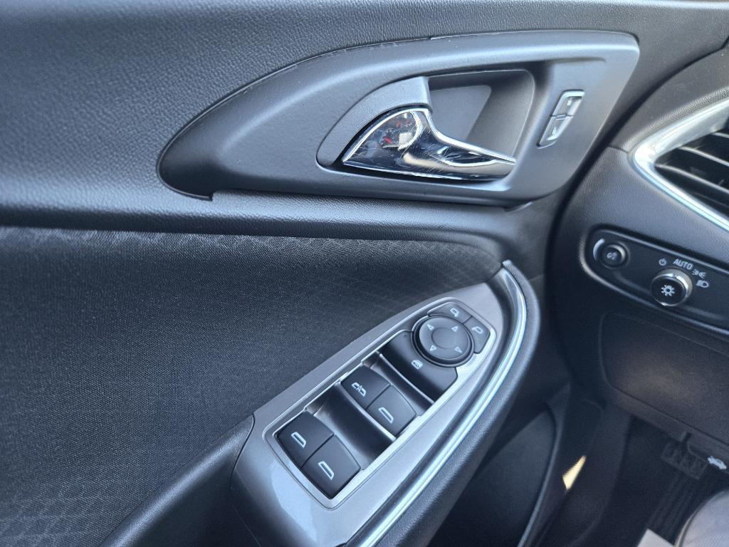 used 2020 Chevrolet Malibu car, priced at $15,589