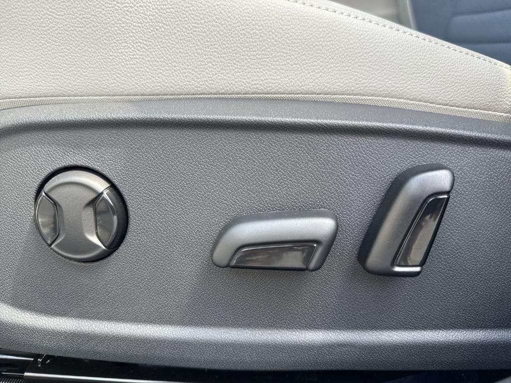 new 2025 Volkswagen Jetta car, priced at $24,959