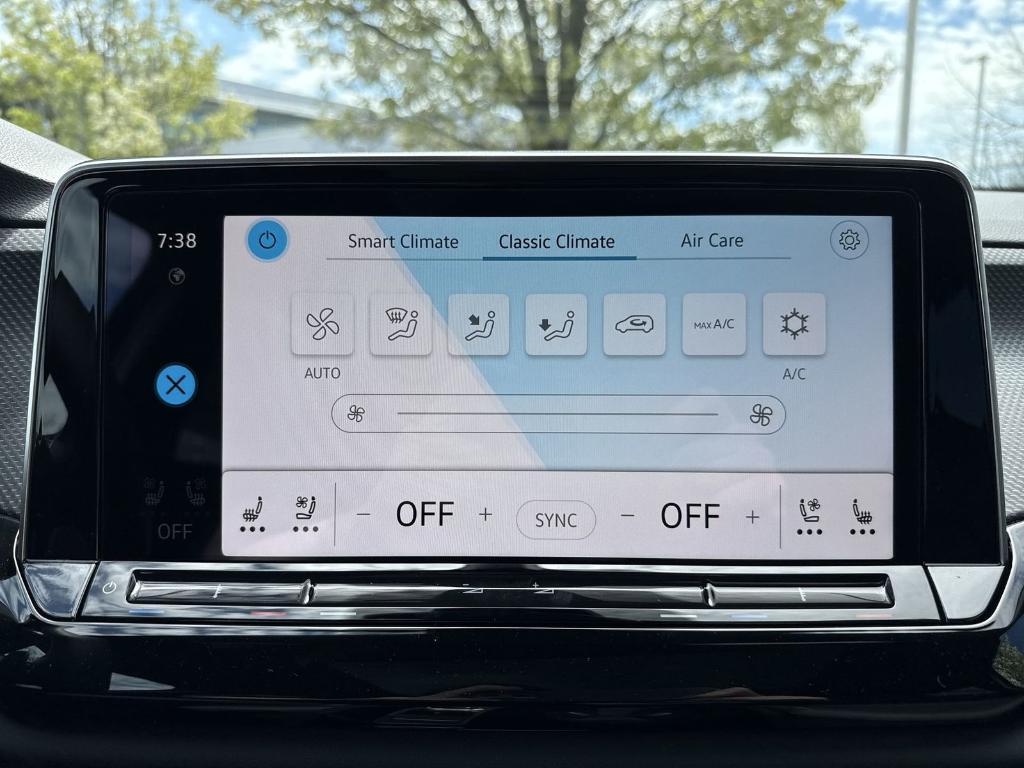 new 2025 Volkswagen Atlas Cross Sport car, priced at $42,096