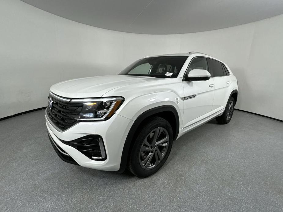 new 2024 Volkswagen Atlas Cross Sport car, priced at $40,400