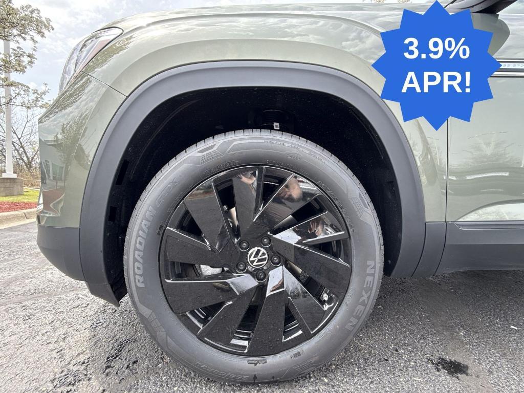 new 2025 Volkswagen Atlas Cross Sport car, priced at $43,669