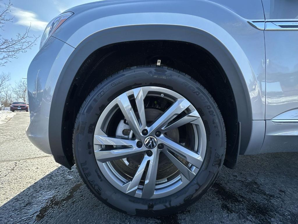 new 2024 Volkswagen Atlas Cross Sport car, priced at $40,299