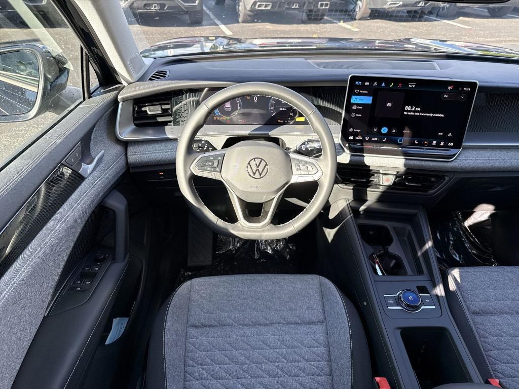 new 2025 Volkswagen Tiguan car, priced at $32,485