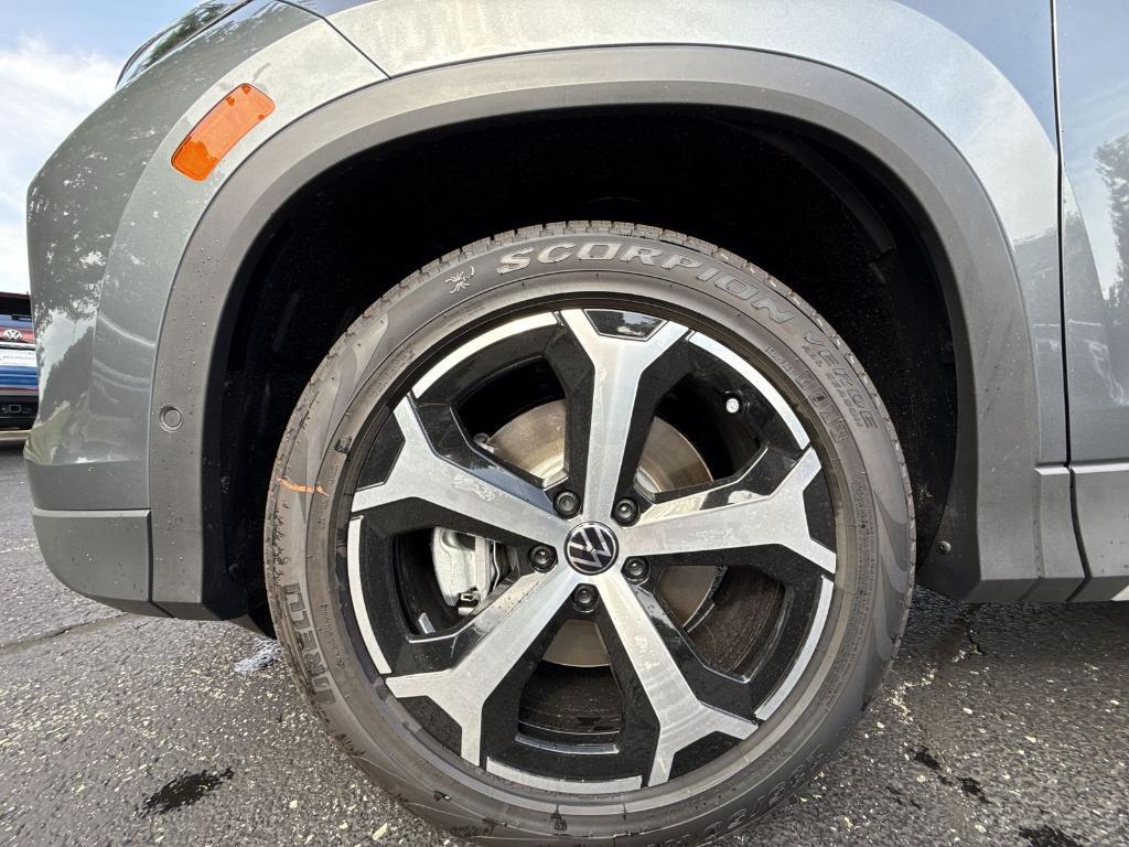 new 2025 Volkswagen Tiguan car, priced at $34,717