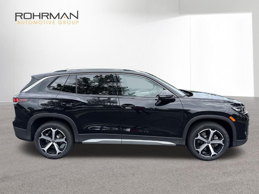new 2025 Volkswagen Tiguan car, priced at $34,681
