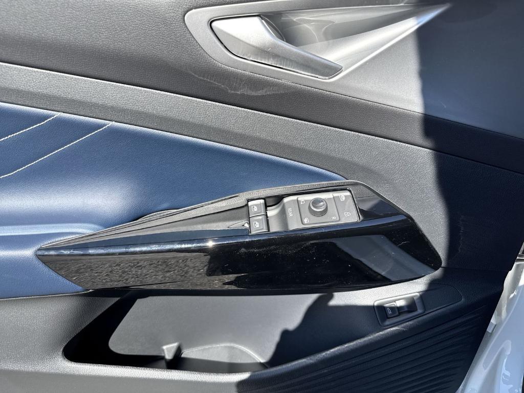 new 2025 Volkswagen ID.4 car, priced at $54,294